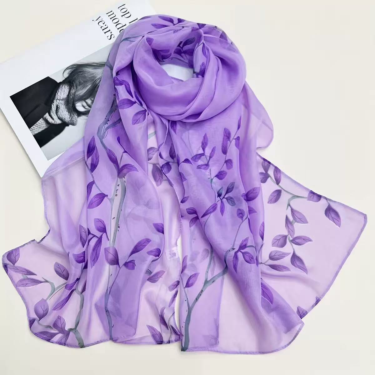 Printed Wrap Skirt - Écharpe-châle en mousseline de soie imprimée