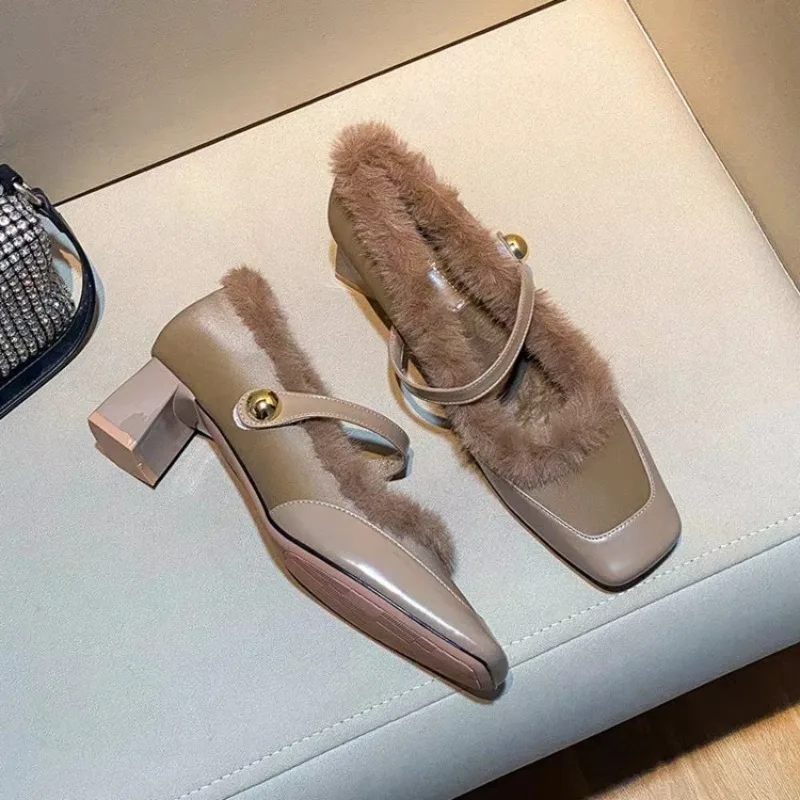 Chaussures à talons épais pour - Women'S Fashion Trends Autumn 2025 avis et prix